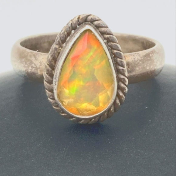 Womans Ethiopian Opal 100% Sterling Silver Large Tear Drop Ring Sz 8 - Picture 5 of 17